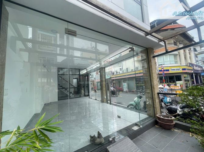 Ngang 14m - TRỆT 2LẦU NHÀ MỚI 100% - Cho thuê nhà Góc 2 Mặt tiền 77 Trần Khắc Chân, QUẬN 1 - 2
