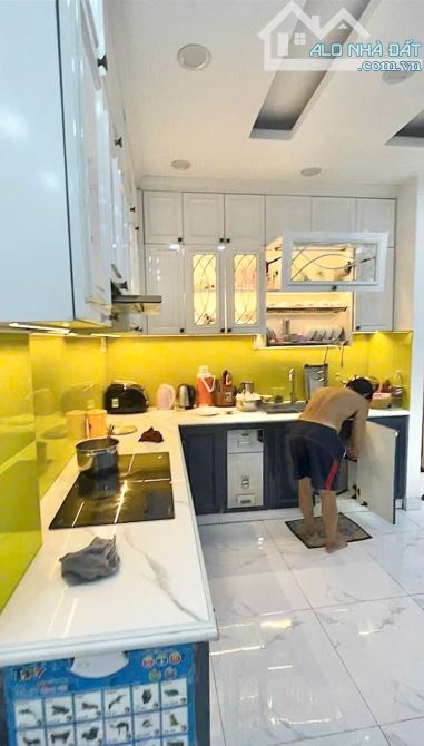 Căn Nhà Mái Thái Lô Góc Biệt Thự, KDC Phường Tam Hiệp – Gần GX Xuân Hòa & Đường Đồng Khởi. - 2