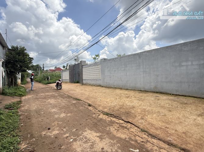 300m2 ĐẤT LÀM NHÀ VƯỜN NGUYỄN XUÂN NGUYÊN: 4.25 tỷ - 2