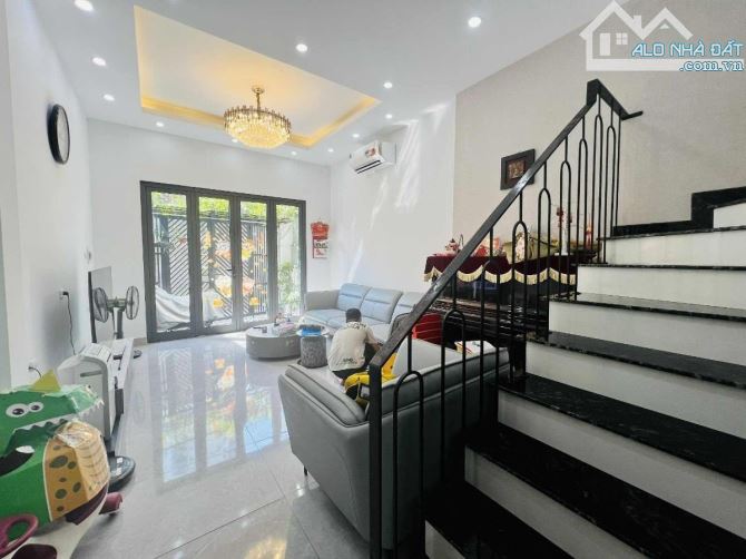 🌹SIÊU PHẨM LẠC LONG QUÂN-Ô TÔ ĐỖ CỬA VÀO NHÀ-NHÀ MỚI Ở NGAY-HÀNG XÓM THÂN THIỆN-58M x15Tỷ - 2