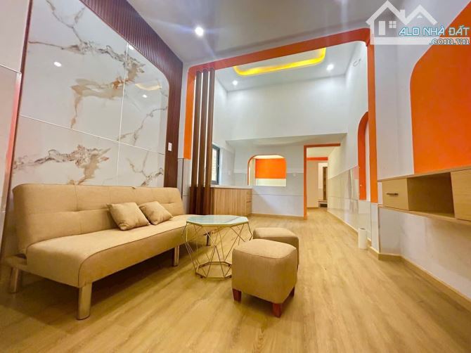 BÁN NHÀ NGUYỄN CÔNG TRỨ – GẦN CẦU RỒNG - 2