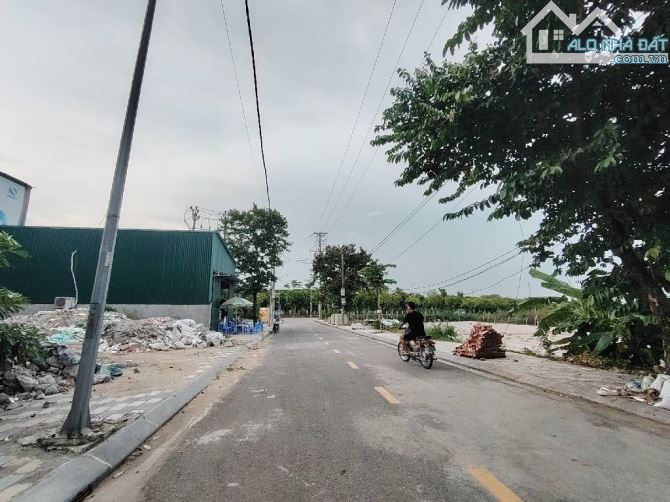 KHU PHÂN LÔ GÒ MÈO T.T PHÙNG ĐAN PHƯỢNG VỈA HÈ ÔTÔ TRÁNH DỪNG ĐỖ TƯƠNG LAI VIEW CÔNG VIÊN. - 2
