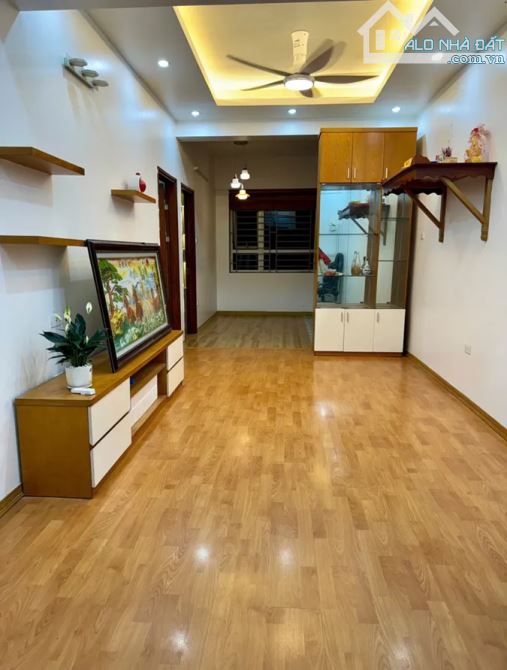 Bán căn chung cư resco nhà mới đẹp giá tốt, tiện ích. - 2