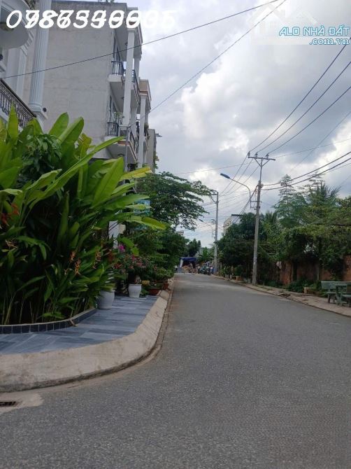 BÁN NHÀ  70M2 HẺM Ô TÔ TRÁNH NGAY LÊ VĂN VIỆT QUẬN 9 CHỈ NHỈNH 6 TỶ - 2