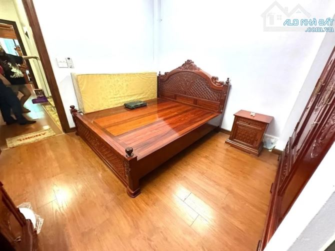 Bán nhà đẳng cấp Hoàng Văn Thái, phân lô, ô tô vào nhà, 50m2, 5 tầng, full nội thất, 16.5T - 2