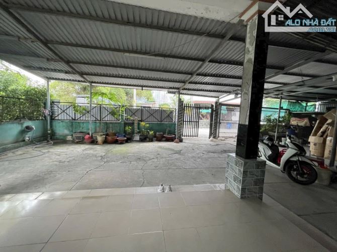 NHÀ CẤP 4 MỚI TINH DIỆN TÍCH KHỦNG GIÁ ĐẦU TƯ TÂN HIỆP HÓC MÔN  HXH 4 M. - 3