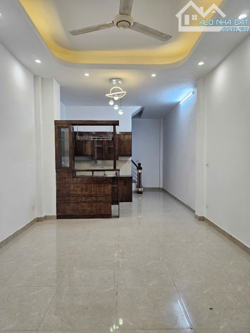Bán nhà 4 tầng dân xây x37m, tc hơn 5 tỷ xíu - 3
