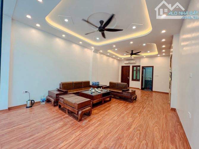 Bán nhà Phố Huỳnh thúc Kháng. Đống đa. Diện tích 45m. 7 tầng. Giá 17 tỷ - 3