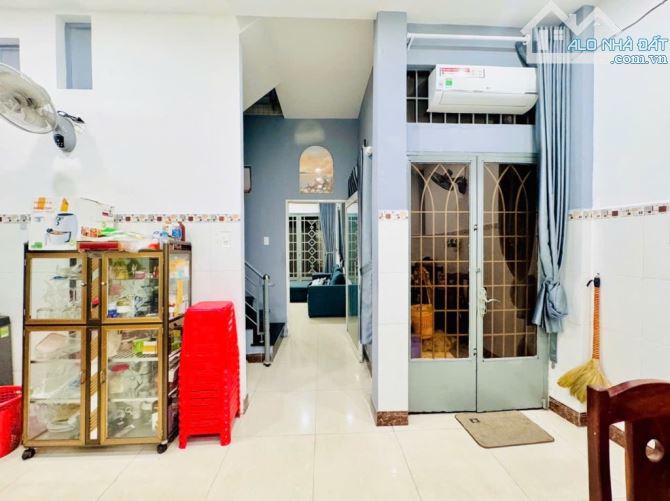 Nhà 2 tầng_hẻm rộng 3m _P.TML, Quận 2, Dt:79m2_ ngang 5,4m nở hậu 6m, chỉ 6,1 tỷ - 3