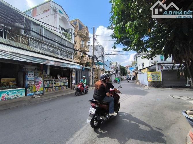 Nhà Góc 2 MT HẺM 220 Cây Trâm P8- GV. DT: 4X16 CN 60m2 DTSD 250m2. Nhà 6 LẦU GIÁ 11.5 TỶ - 3