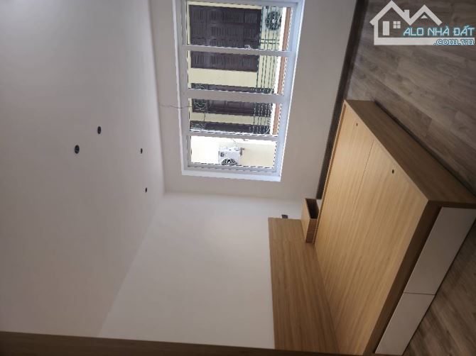 NHÀ MAI DỊCH ĐẸP NHƯ MỚI – 35M RA Ô TÔ TRÁNH – SỔ PHÂN LÔ – NGÕ THÔNG - 36m - NHỈNH 7 TỶ - 3