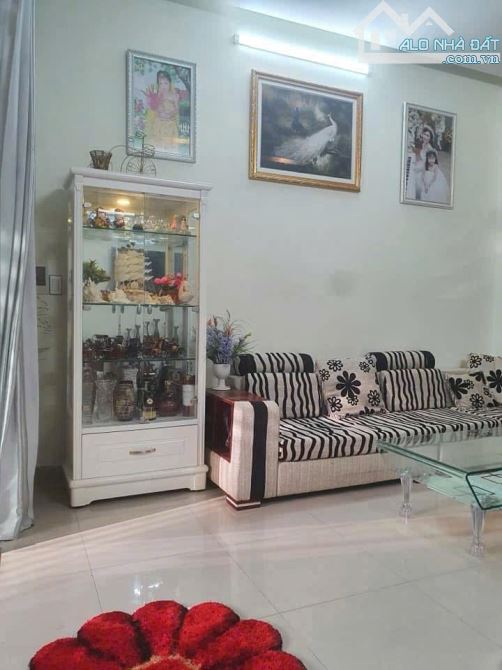NHÀ 3 TẦNG MỚI ĐẸP GẦN BIỂN HOÀ MINH 16-DT 72M2-NGANG 4,5M-CHỈ 5,55 TỶ - 3