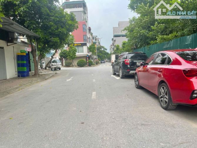 Bán 98,2m đất tổ 12 Thạch Bàn, đường ô tô tránh rất phù hợp xây văn phòng, trụ sở công ty - 3