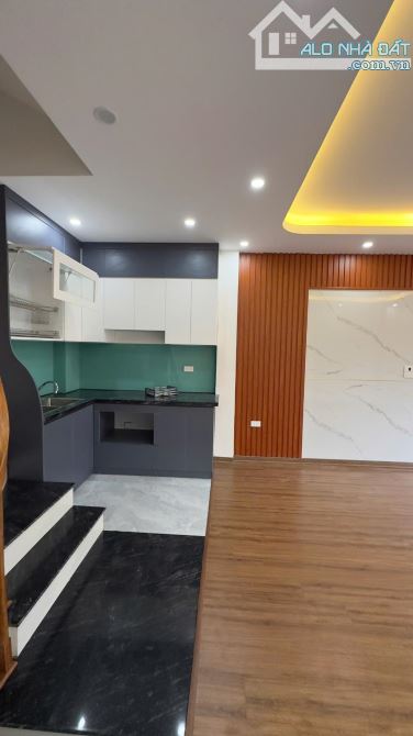 🏡 BÁN NHÀ 6 TẦNG THANG MÁY – GẦN BIGC LONG BIÊN – CHỈ HƠN 8 TỶ - 3
