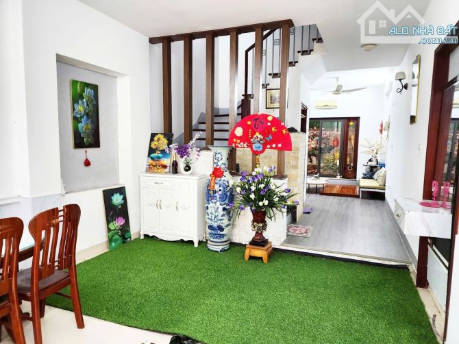 NGUYỄN TRÃI – 2 TẦNG – MẶT TIỀN RỘNG – 2 CỬA HÀNG CHO THUÊ 25TR/TH – SỔ ĐỎ – CHỈ 4.6 TỶ - 3