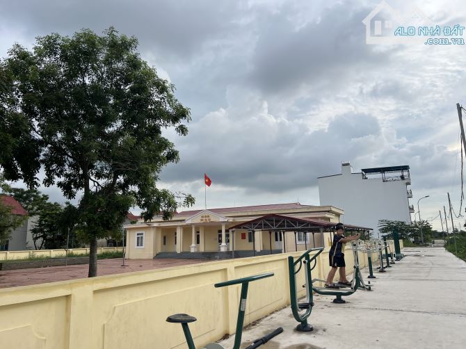 Lô đấy đẹp khu đấu giá .95m full Tân An -Hiền Ninh -Sóc Sơn .sổ đẹp giao dịch nhanh . - 3