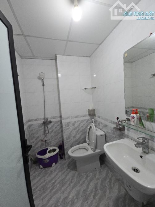 CC GỬI BÁN GẤP NHÀ HÀ ĐÔNG 47 M 4 TẦNG MT 3,2 M NHỈNH 8 Tỷ - 3