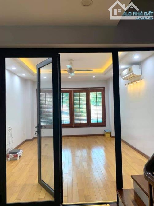Bán nhà Khuất Duy Tiến, Thanh Xuân. 39m², 5 Tầng  – full nội thất, gần ô tô – giá 7.9 tỷ - 3