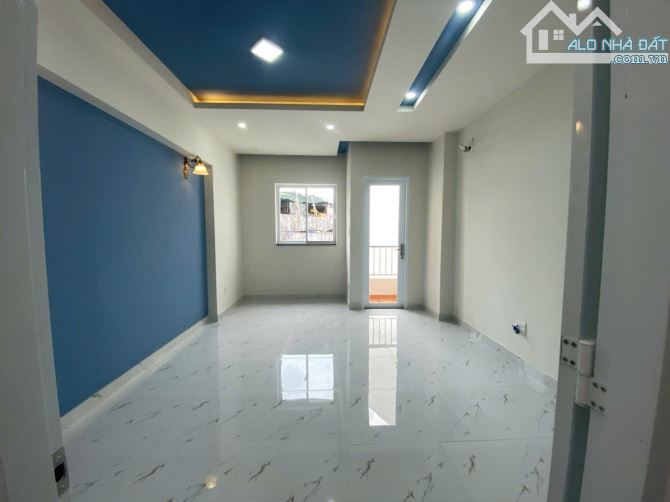 TÂN HÓA - Q6 - HẺM 8M - 80M2 - 4 TẦNG 5PN 4WC SÂN THƯỢNG - CHỈ 8.5 TỶ - 4
