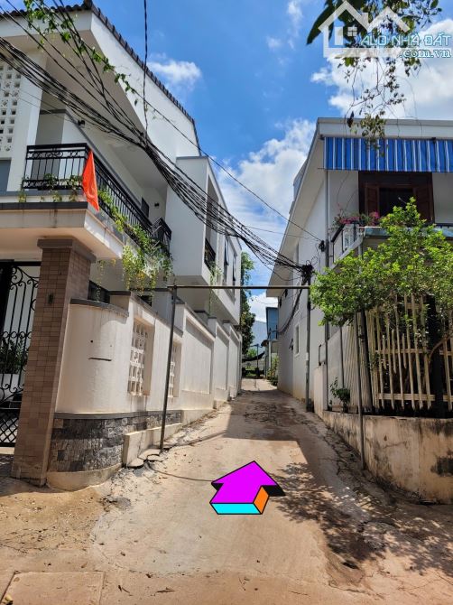 96m2 = 6,3mx15,2m kiệt nguyễn thị định, sát khu bàu vá. Chỉ 1 tỷ 750tr - 4