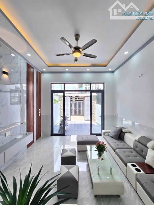 BÁN NHÀ HIỆN ĐẠI SỔ RIÊNG THỔ CƯ 100% P. HỐ NAI. ĐƯỜNG NGUYỄN ÁI QUỐC VÀO 200M - 4