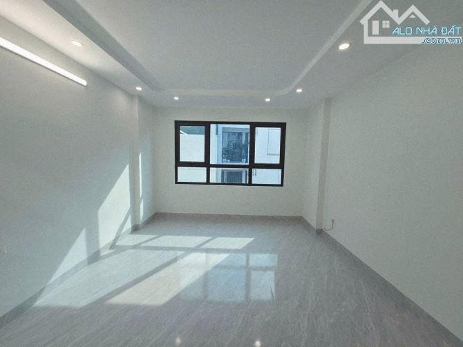 BÁN NHÀ LIÊN MẠC - NHÀ MỚI - Ô TÔ VÀO NHÀ  - 40M2- 5 TẦNG  - GIÁ  6.1 TỶ - 4