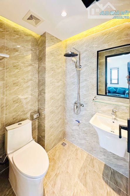 CHDV 8 lầu, thang máy, Hòa Bình gần Đầm Sen, dòng tiền 1.2 tỷ/năm, 20m ra MT. 16.3 TỶ - 4