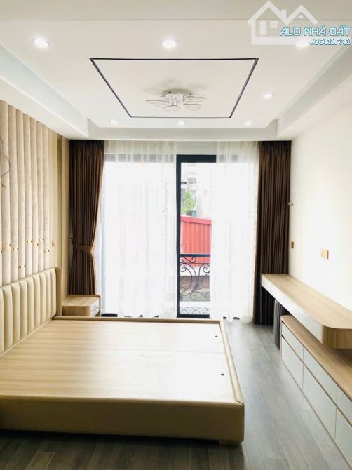 ĐỘI CẤN - SÁU TẦNG THANG MÁY - SỎ HOA HẬU - FULL NỘI THẤT - 5