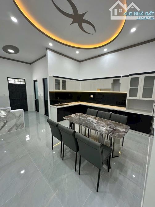 Bán nhà lầu 5 x 30 trường chinh hiệp ninh chỉ có 3 tỷ 060 - 5
