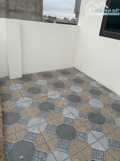 Nhà đẹp Yên Nghĩa, ngõ thông, ô tô qua cửa. Dt 32m2x4 tầng. Giá 3,65 tỷ - 5