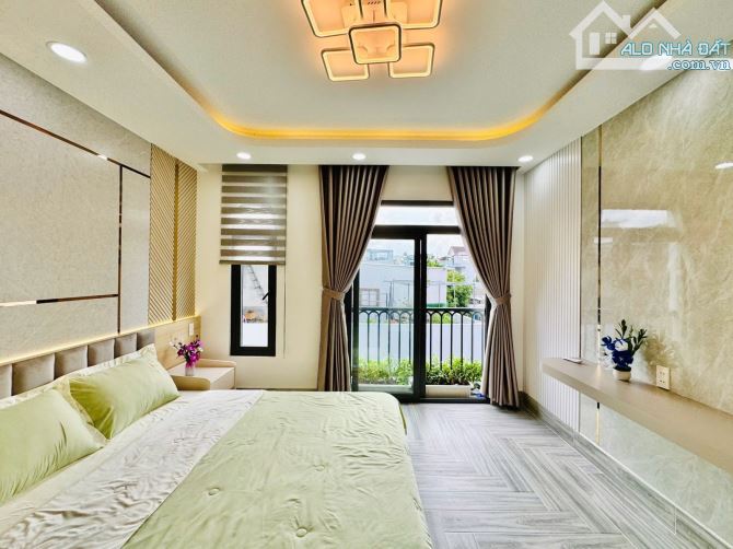 NHÀ ĐẸP 5 TẦNG NGAY EMART 2 HXH VÀO NHÀ - 45m2 VUÔNG A4 - 6.9 TỶ - 5