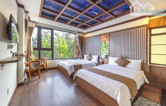 cho thuê khách sạn 85 phòng- 2 mặt tiền hai bà trưng vs n.v.thủ- dt:10x39- 11 tầng- 1,7 tỷ - 4