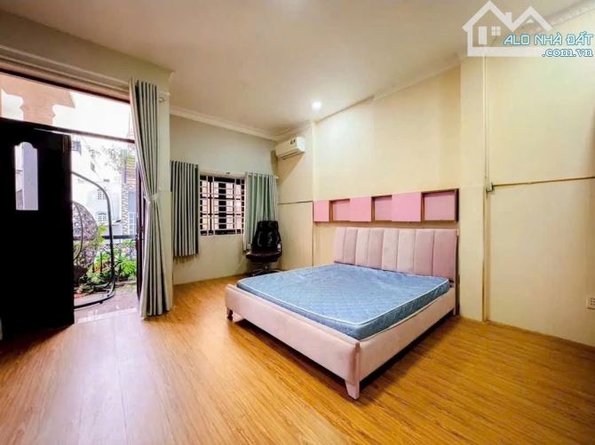 Bán nhà hẻm xe hơi đường Lê Thị Chợ, quận 7, Dt 5 x12m, 3 lầu, ST. Giá 9,5 tỷ - 5