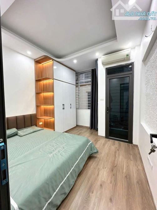 Ngõ 72 Nguyễn Trãi – 5 tầng đẹp – Vỉa hè ô tô tránh – Kinh doanh sầm uất – Gần Royal City - 5