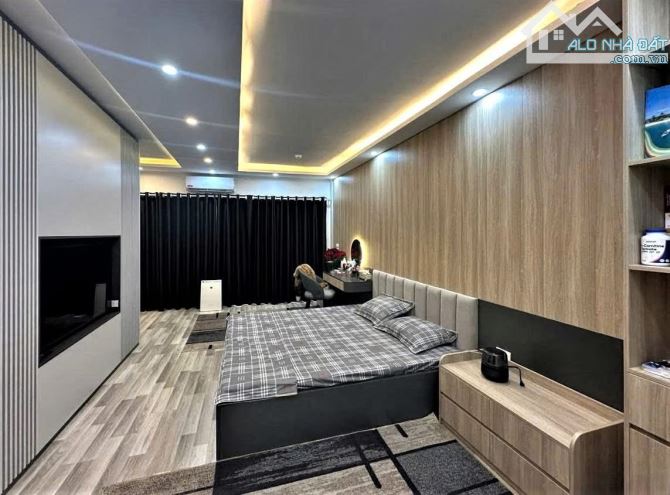 Chính Chủ Bán nhà Phố Trung Liệt. Đống đa. Diện tích 28m. 6 tầng thang máy. 10,3 tỷ - 5