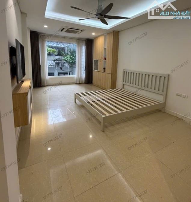 BÁN NHÀ LÁNG HẠ - DT 64m2. 2 Ô TÔ TRÁNH - GARA Ô TÔ + Ô CHỜ THANG MÁY + 2 THOÁNG - 5