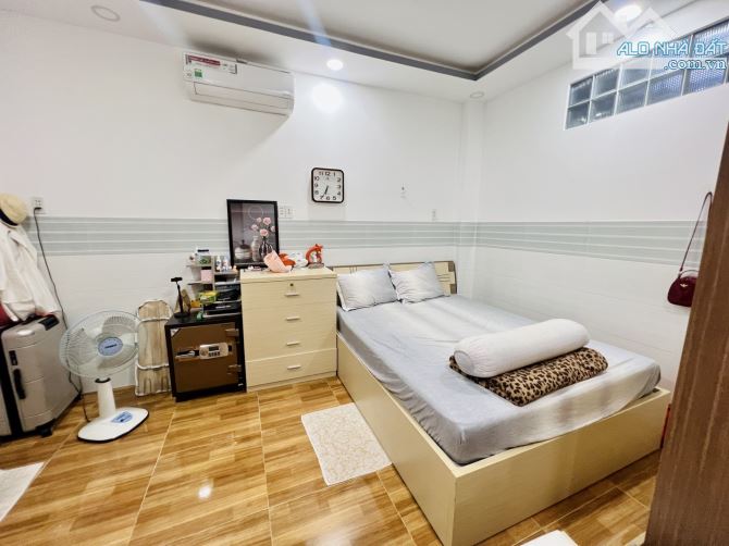 🏘🔥SIÊU PHẨM TÂN PHÚ - 4 TẦNG BTCT - 5 X 13 💥 XE TẢI THÔNG ÂU CƠ - MỚI ĐẸP  👉 CHỈ 8.8 T - 5