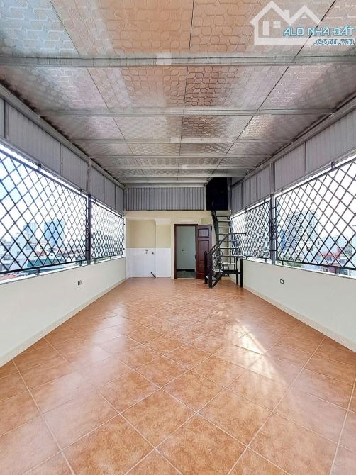 NHÀ ĐẸP SIÊU PHẨM BA ĐÌNH - THANG MÁY - PHÂN LÔ - VỈA HÈ Ô TÔ TRÁNH, ĐỖ NGÀY ĐÊM - LÀM VĂN - 5