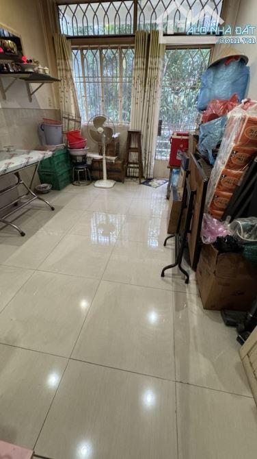 HIẾM - HẺM XE HƠI - SỔ VUÔNG A4 - 3PN - SÁT MẶT TIỀN - 7.8 TỶ - 5