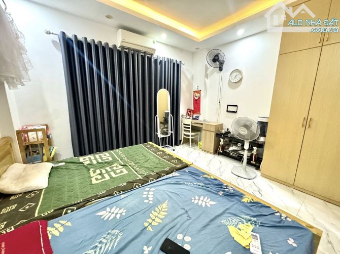 NHÀ CHỦ XÂY TÂM HUYẾT ĐẸP NGÔ QUYỀN HÀ ĐÔNG PHÂN LÔ NGÕ RỘNG 31M2 5 TẦNG 8 TỶ - 5
