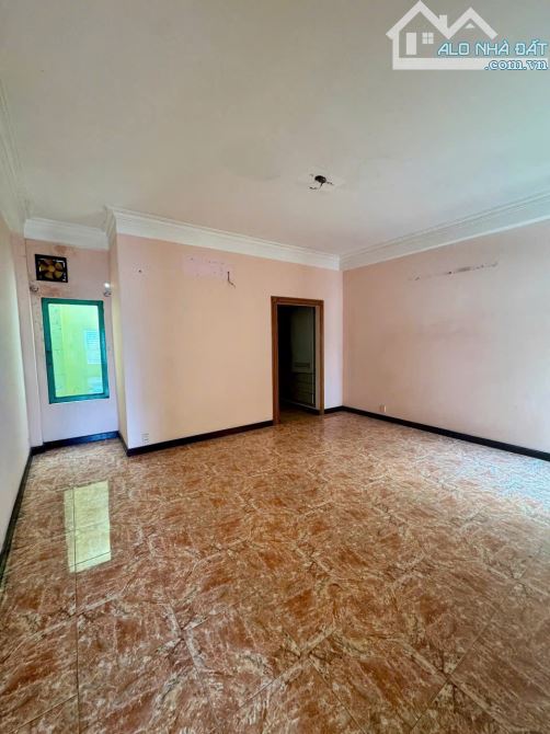 Top nhà cho thuê rẻ 5.3 x 20m 1 trệt 3 lầu Trường Sa Q3 TP.HCM - 6