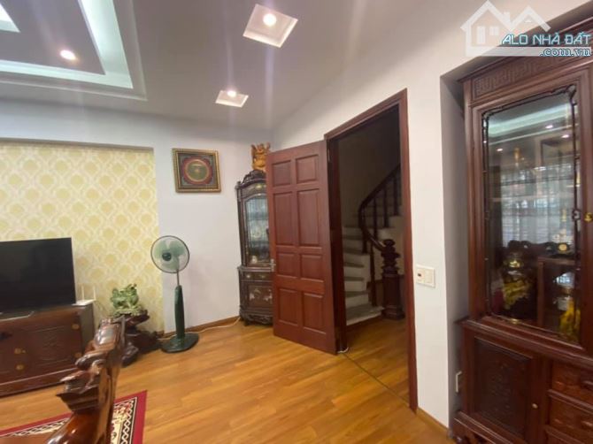 Bán nhà 5 tầng Khương Trung, Thanh Xuân 42m², ngõ nông, gần trường học, s/ thị Giá 8.5 tỷ - 6