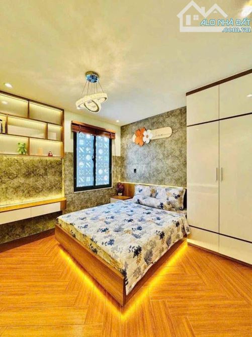 BÁN NHÀ NỠ HẬU 5M NGUYỄN CẢNH CHÂN, CÂU KHO, QUẬN 1. GIÁ:5.96TỶ/ 4,3M x 15M - 6