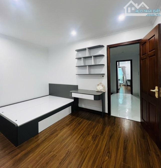 NHÀ ĐẸP LÔ GÓC, 6 TẦNG -THANG MÁY ! Ô TÔ ĐỖ CỬA_ 54M2- 15,7 TỶ_ CỔ NHUẾ 2- BẮC TỪ LIÊM ! - 6