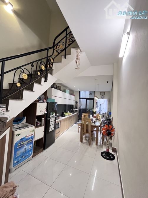 BẤN GẤP NHÀ ĐẸP 4 TẦNG BÙI MINH TRỰC-2 MẶT TIỀN HẺM-DT: 100M2-NHỈNH 8 TỶ - 6