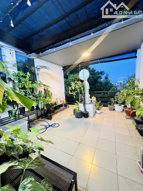 💥KẾ BÊN ĐẠI HỌC VĂN HIẾN - HẺM XE TẢI THÔNG ÂU CƠ - 65M2 - 4 TẦNG - 8.8 TỶ TL💥  💥DT: 5M - 7
