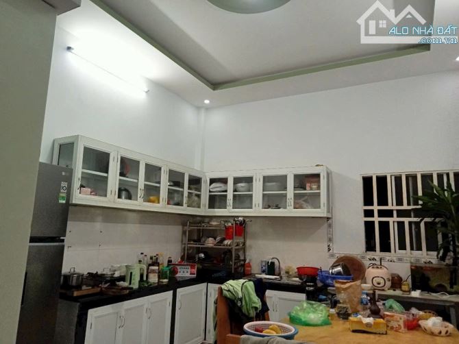BÁN NHÀ 1T1L PHƯỜNG BỬU HOÀ TP BIÊN HÒA. DT: 4,2x17,5=73,5m2. GIÁ: 2TỶ8 - 7