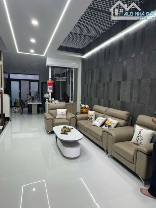 Bán nhà 1 trệt 2 lầu 100m2 khu Ocean Dunes, đối diện Công Viên Thể Thao - 8