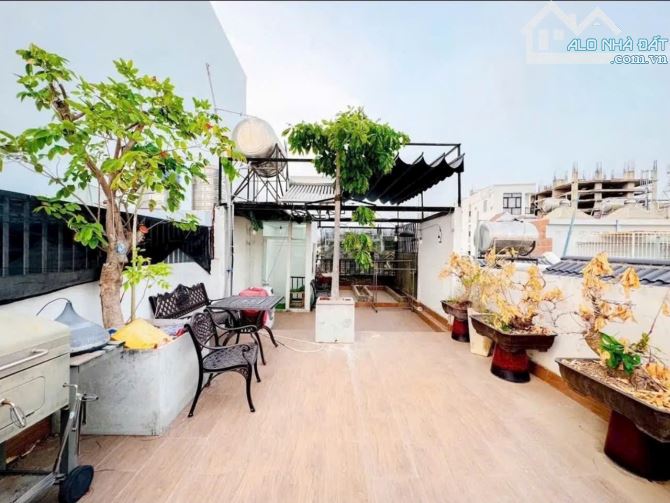 Bán nhà hẻm xe hơi đường Lê Thị Chợ, quận 7, Dt 5 x12m, 3 lầu, ST. Giá 9,5 tỷ - 8