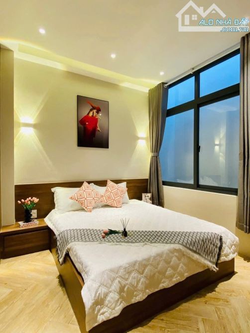 NHÀ ĐẸP 4 TẦNG FULL NỘI THẤT - 43m2 (4.5 × 10)  GẦN EMART - 6.88 TỶ - 8